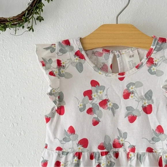 H&M Toddler Girl Strawberry Floral Dress Size 2T - Picture 2 of 4